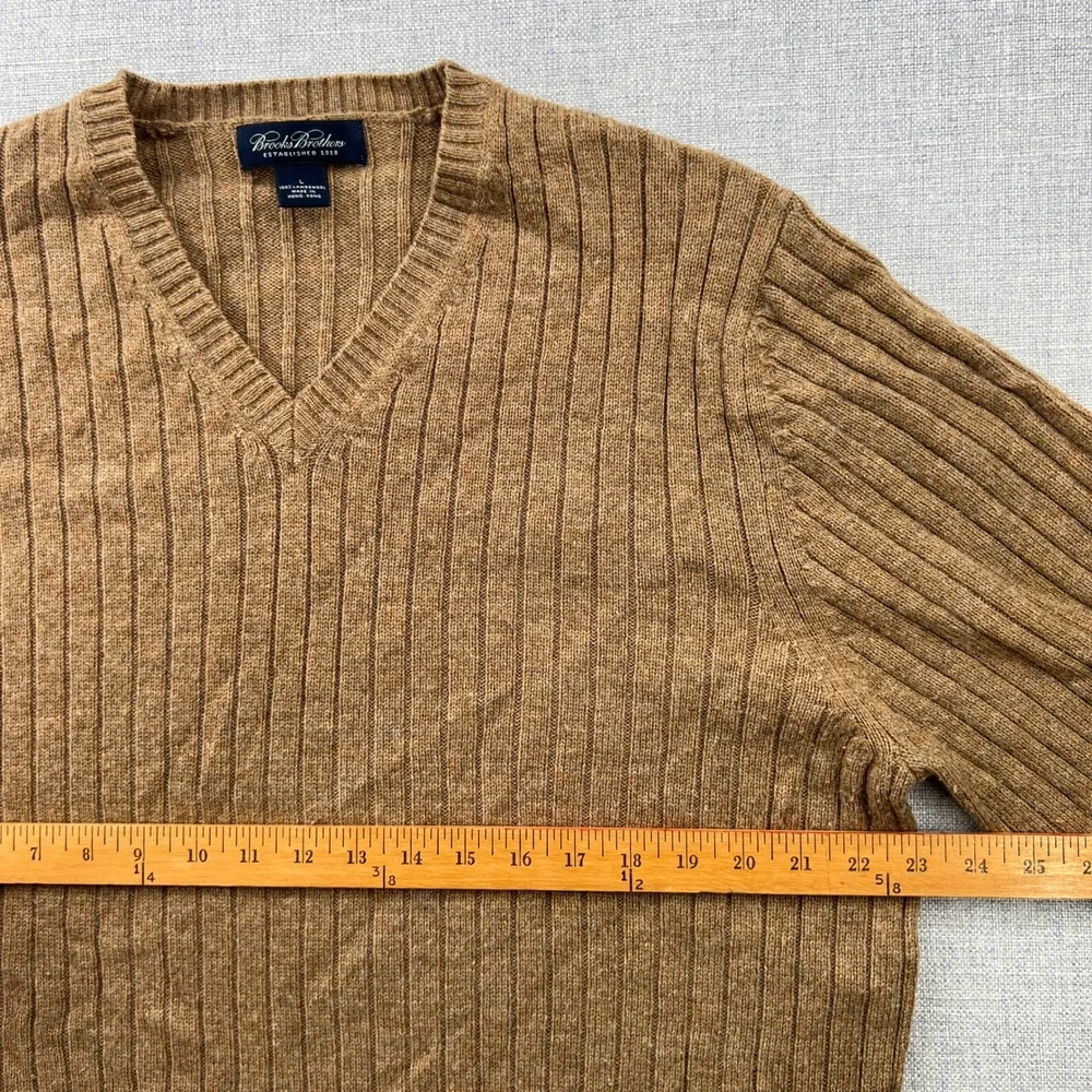 VTG 90s Brooks Brothers V-Neck Sweater Men Large Camel Lambswool Ribbed Knit Ivy